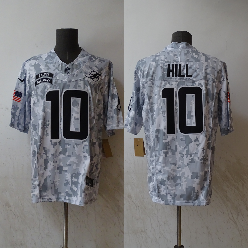 Tyreek Hill Miami Dolphins 2024 military salute to service