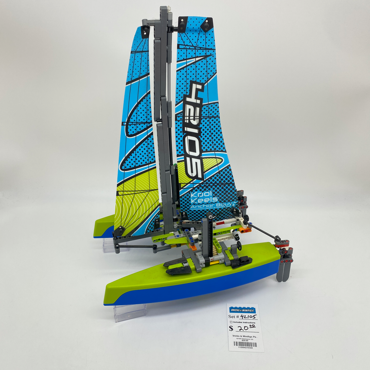 42105 Catamaran (U) product image 1, provided for visual reference and product detail review
