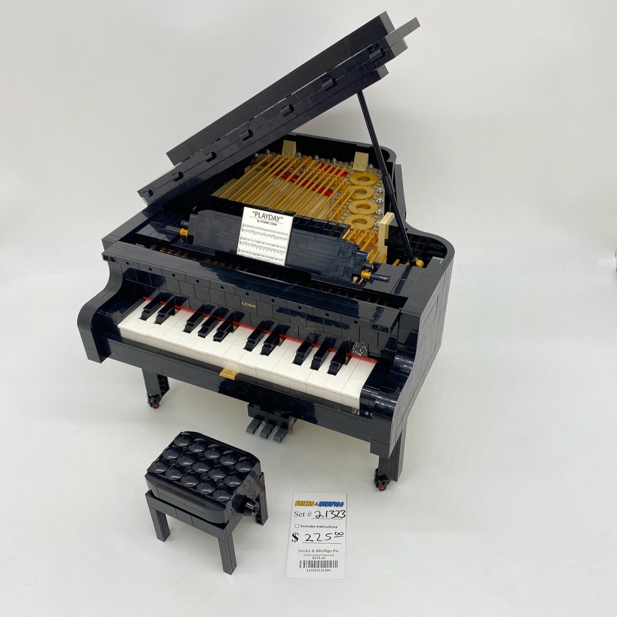 21323 Grand Piano (U) product image 1, provided for visual reference and product detail review