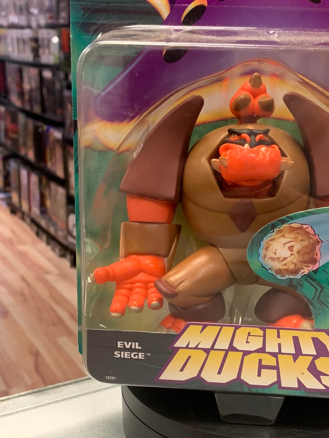 Evil Siege 0516 (Vintage Mighty Ducks, Mattel) product image 5, provided for visual reference and product detail review