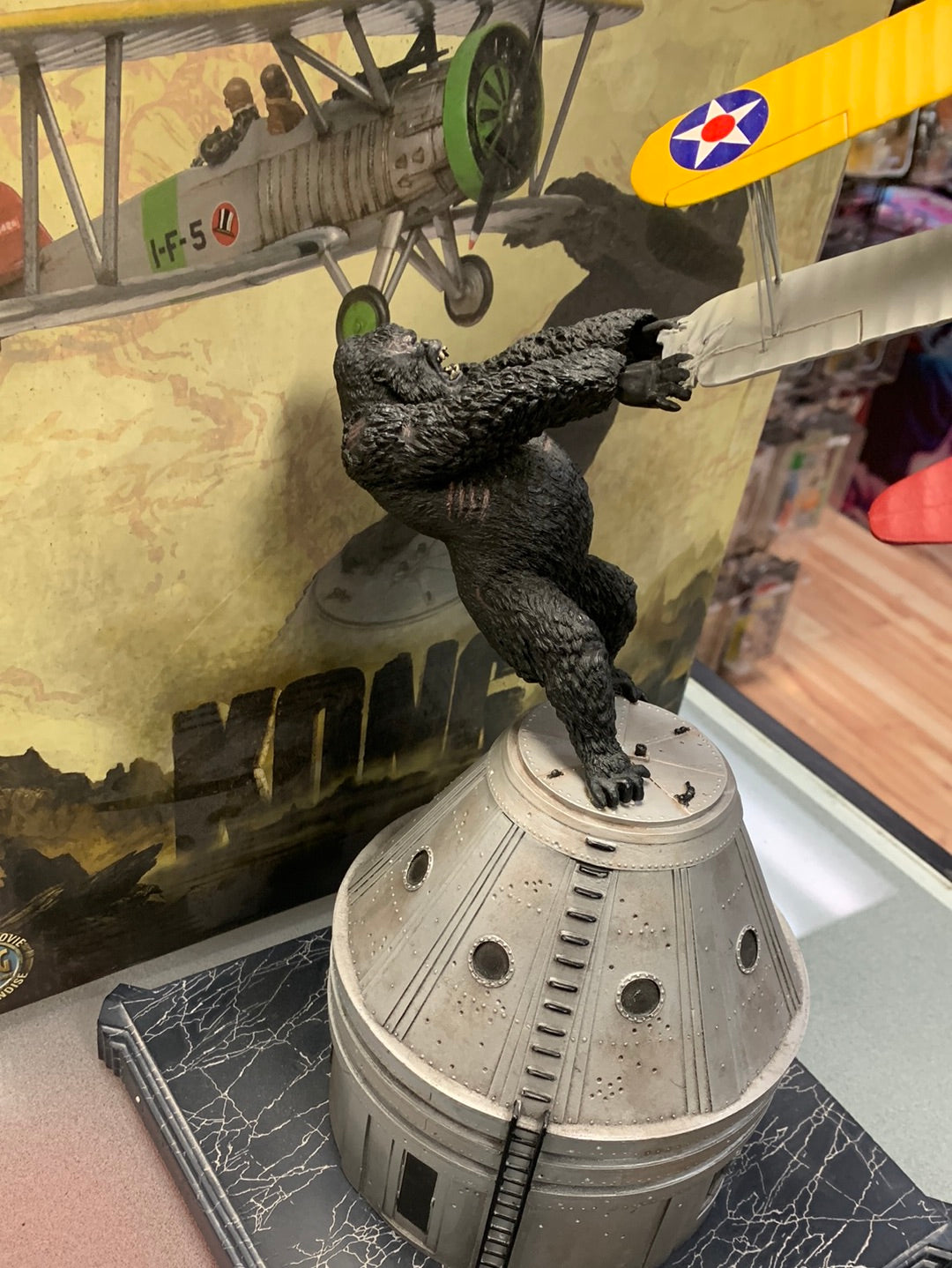 Kong’s Last Stand Statue (Weta, King Kong) Open Box product image 5, provided for visual reference and product detail review