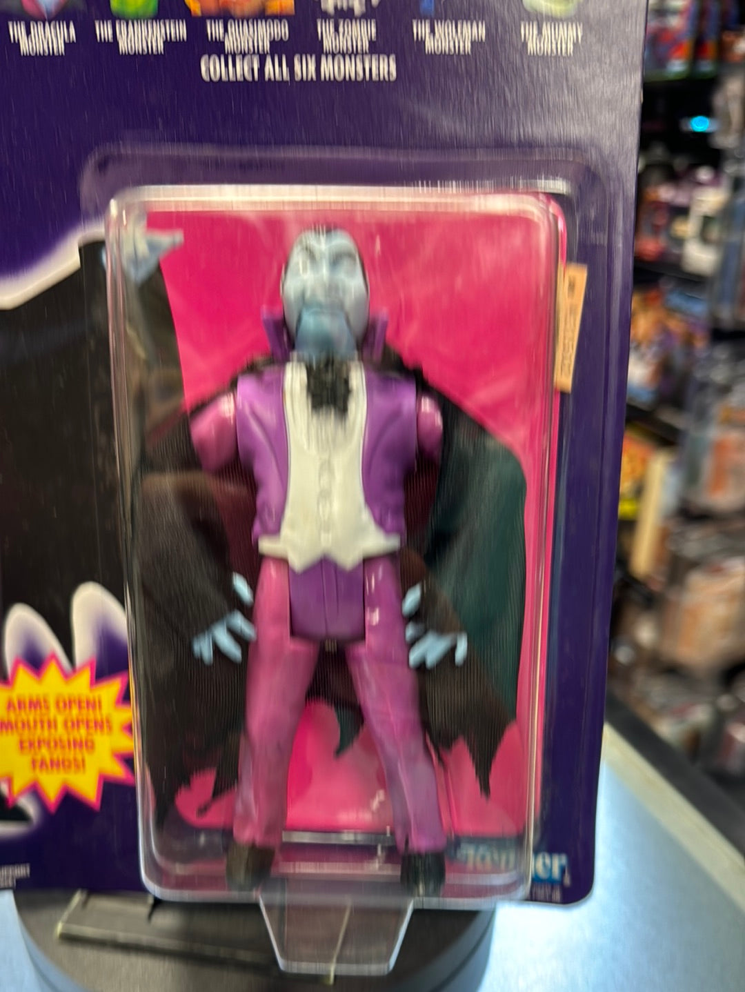 Dracula Monster 1689 (Vintage Ghostbusters, Kenner) SEALED product image 4, provided for visual reference and product detail