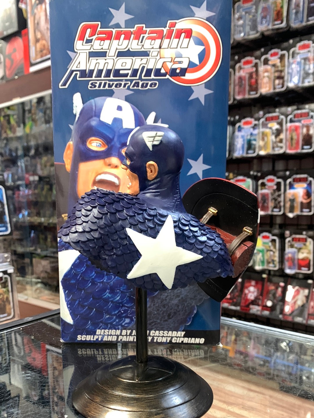 Captain American Silver Age Sculpture (Marvel, Dynamic Forces)Open Box product image 5, provided for visual reference and