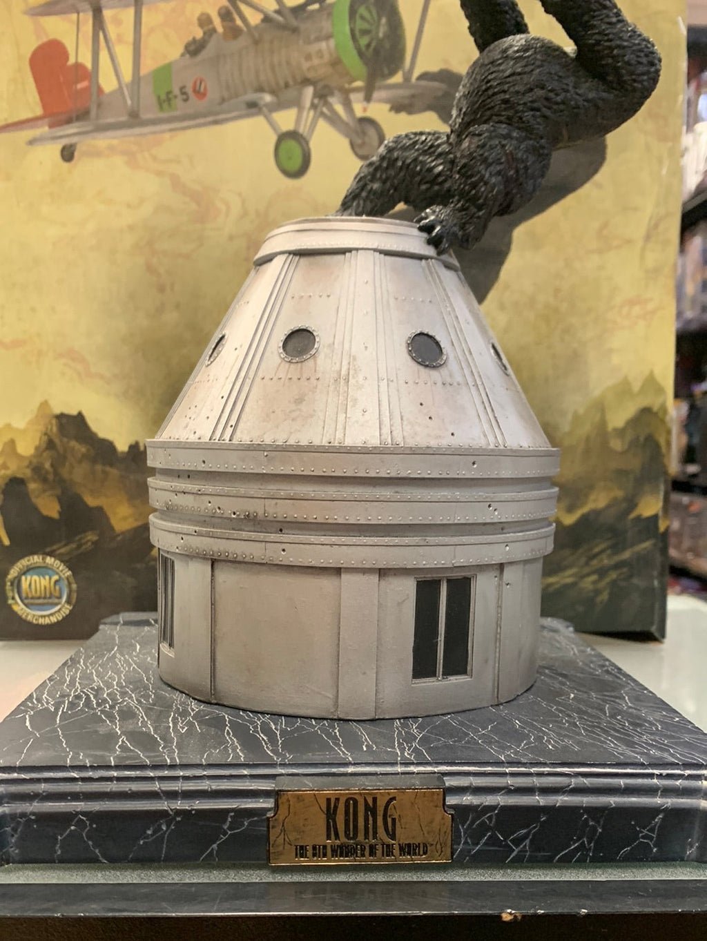 Kong’s Last Stand Statue (Weta, King Kong) Open Box product image 6, provided for visual reference and product detail review