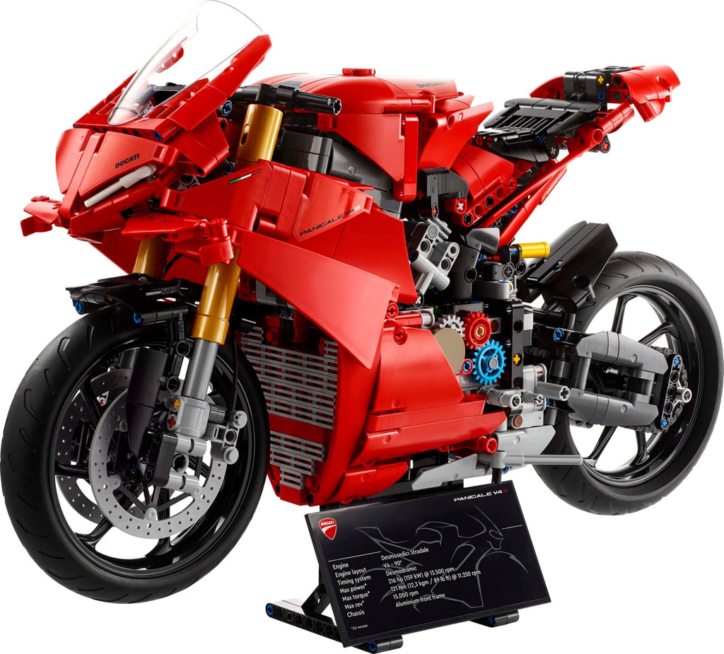 42202 Ducati Panigale V4 S Motorcycle product image 2, provided for visual reference and product detail review