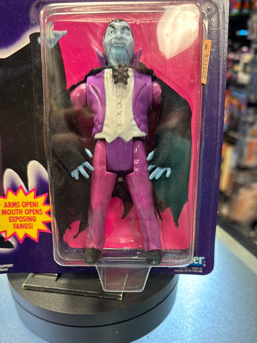 Dracula Monster 1689 (Vintage Ghostbusters, Kenner) SEALED product image 5, provided for visual reference and product detail