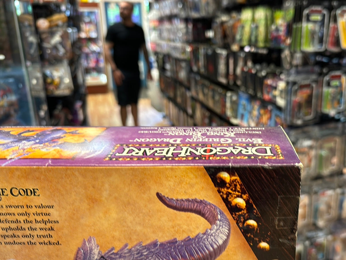 Evil Griffin Dragon with King Einon (Vintage Dragon Heart, Kenner) SEALED product image 13, provided for visual reference