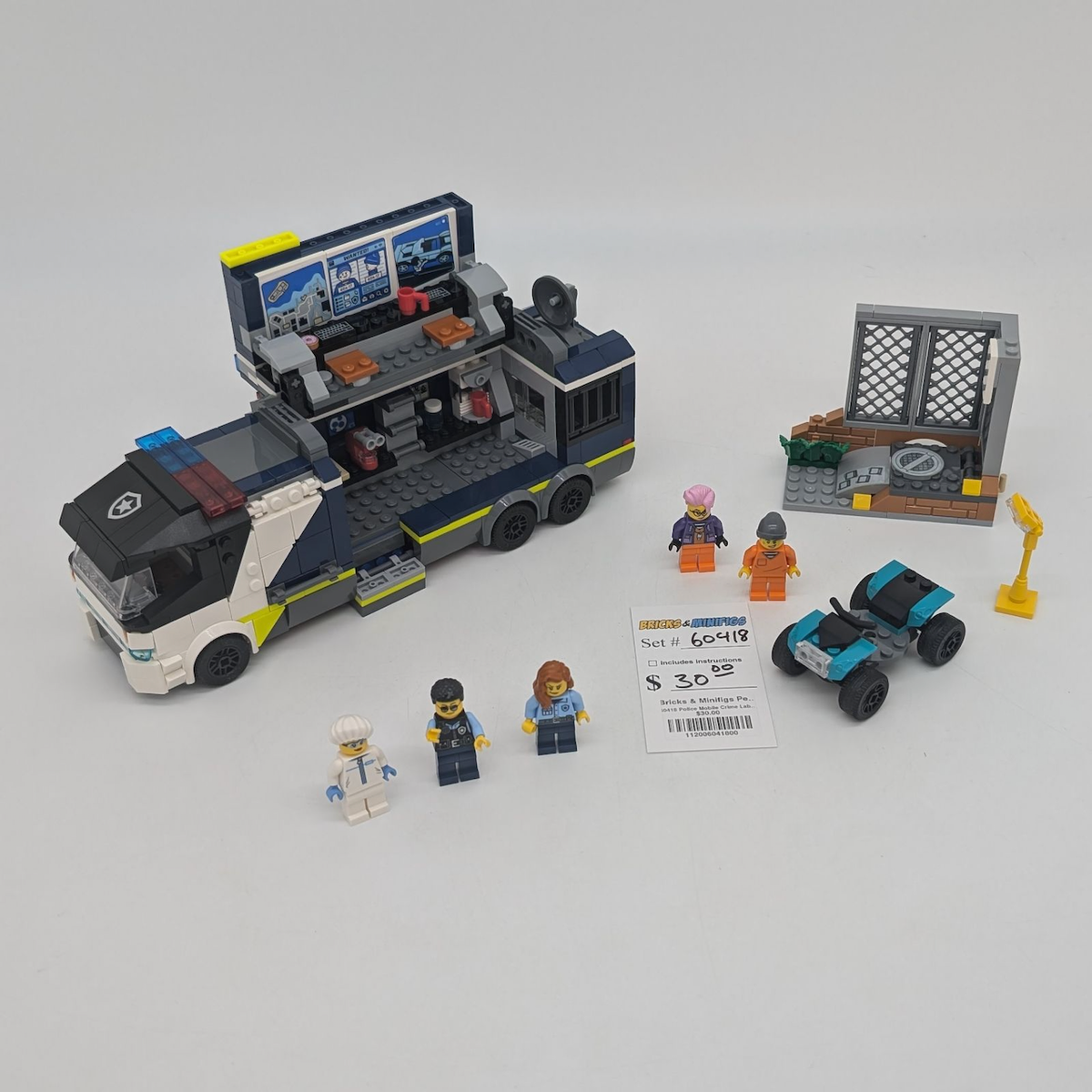 60418 Police Mobile Crime Lab Truck (U) product image 1, provided for visual reference and product detail review
