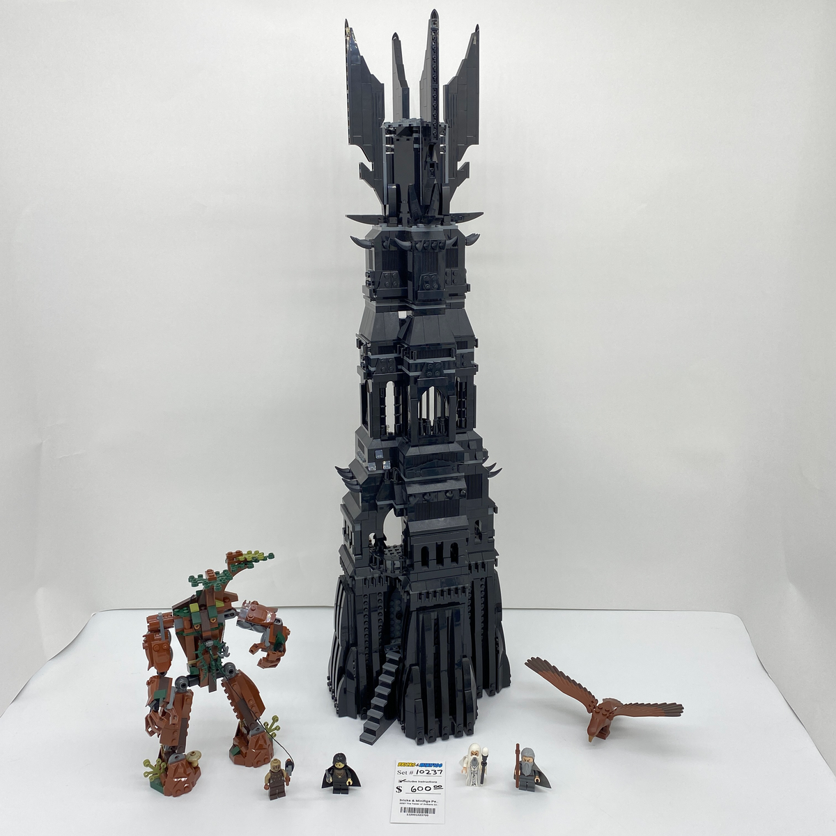 10237 The Tower of Orthanc (U) product image 1, provided for visual reference and product detail review