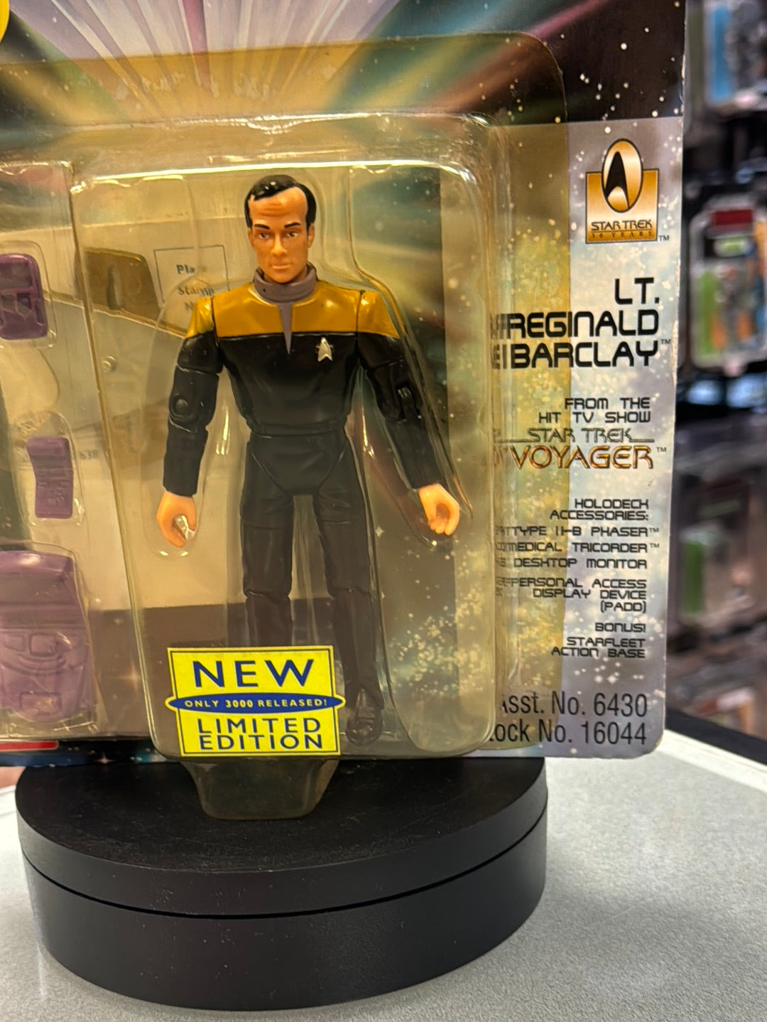 LT Reginald Barclay LE 3,000 (Vintage Star Trek, Playmates) SEALED product image 6, provided for visual reference and