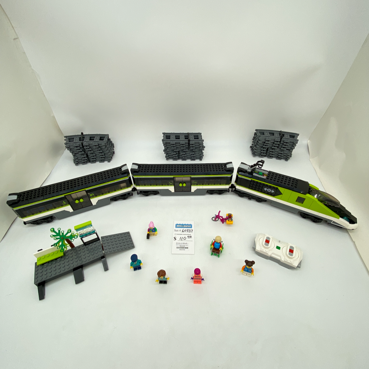 60337 Express Passenger Train (U) product image 1, provided for visual reference and product detail review