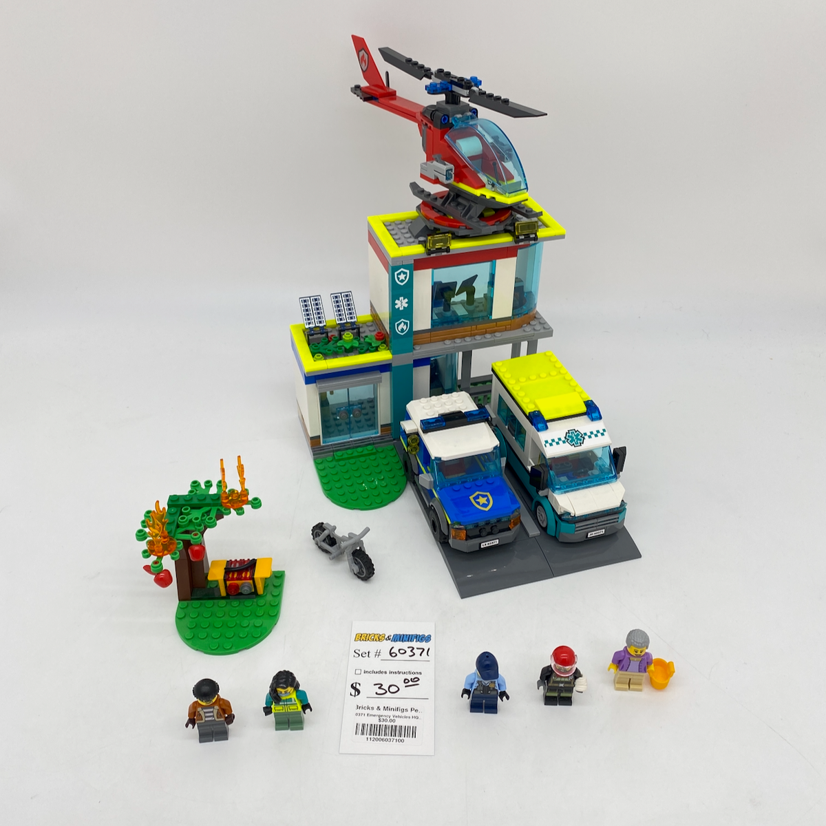60371 Emergency Vehicles HQ (U) product image 1, provided for visual reference and product detail review