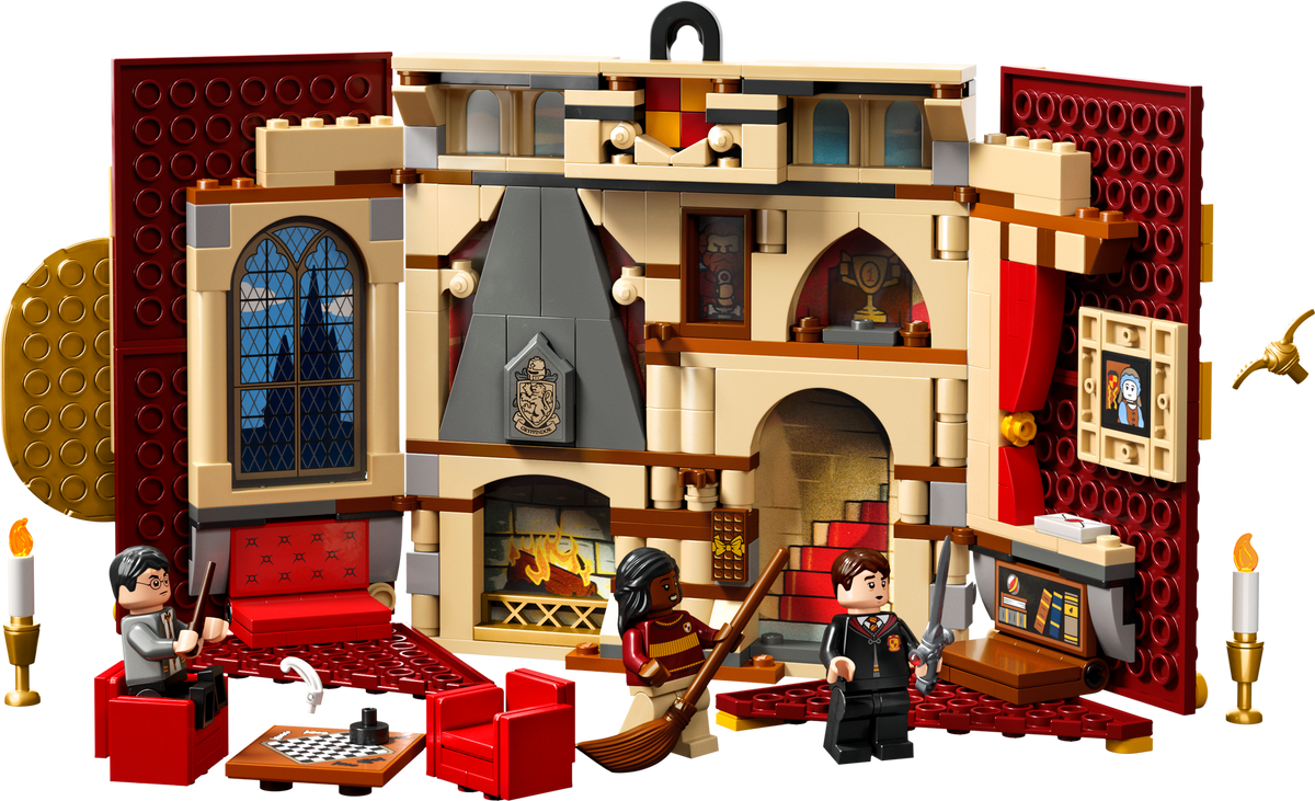 76409 Gryffindor House Banner product image 2, provided for visual reference and product detail review