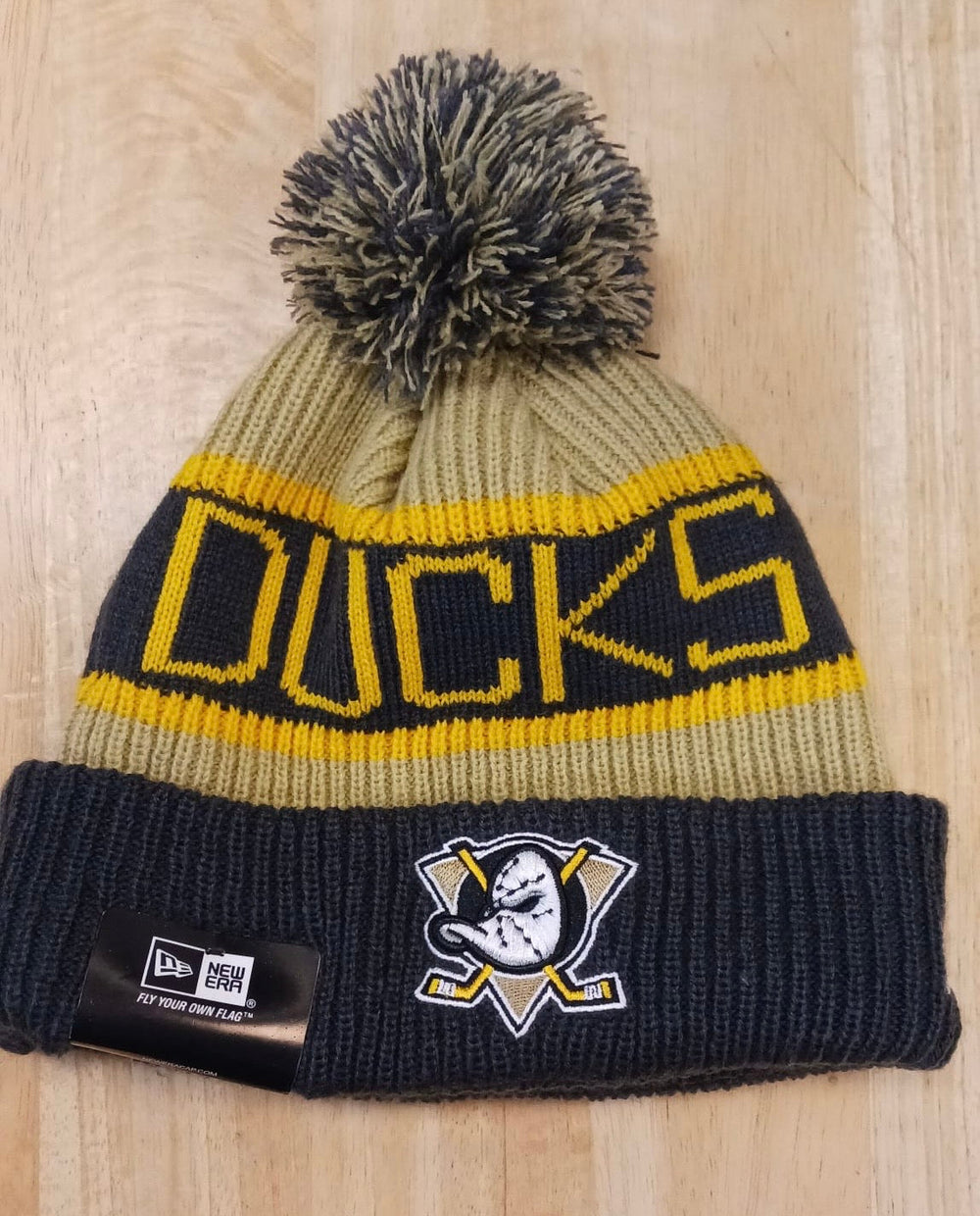 Anaheim Ducks NHL New Era winter Hat with Pom