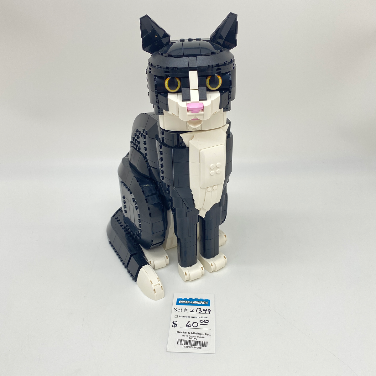 21349 Tuxedo Cat (U) product image 2, provided for visual reference and product detail review
