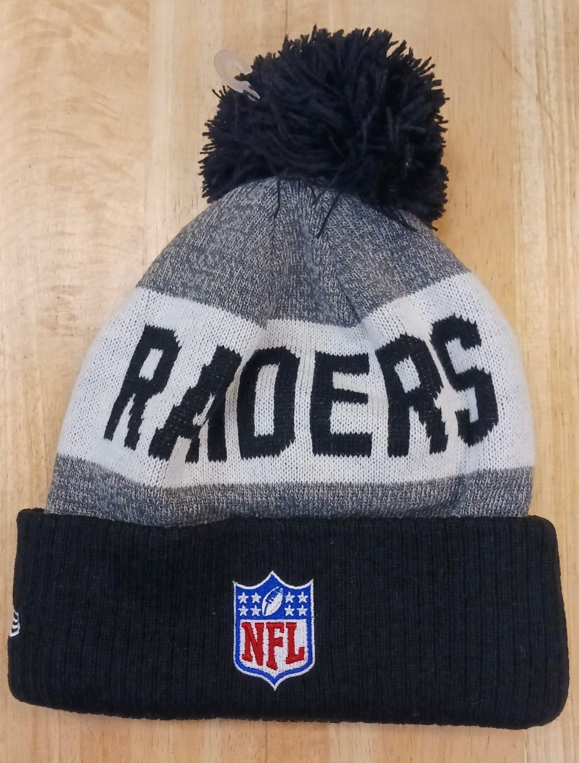 Las Vegas Raiders NFL New Era winter Hat with Pom product image 2