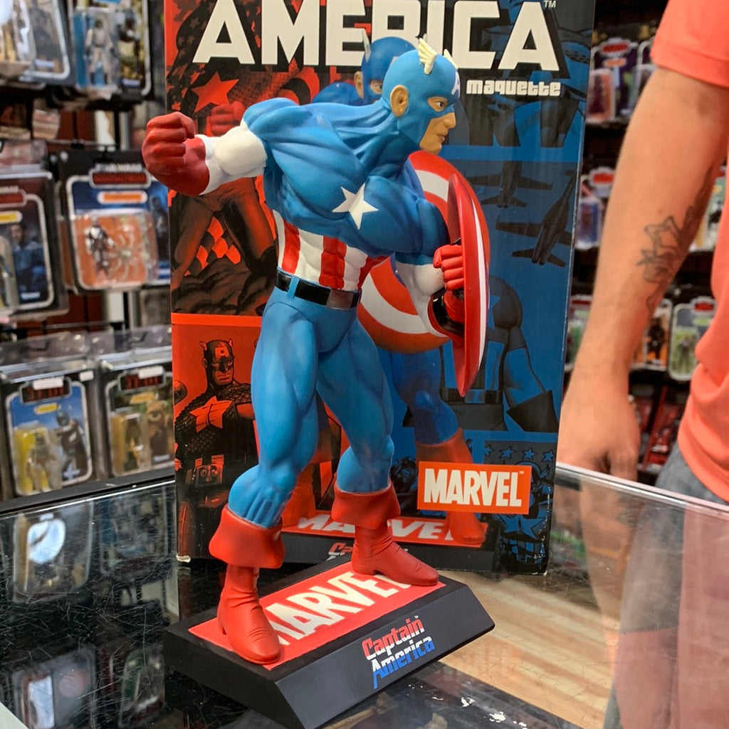 Captain America (Marvel, Diamond Select) Open Box product image 6, provided for visual reference and product detail review