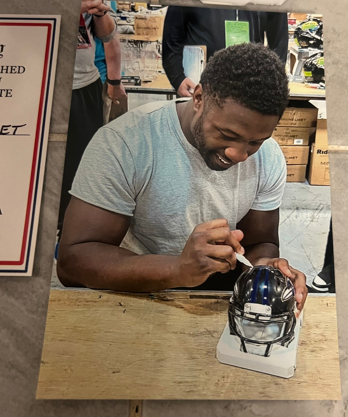 Roquan Smith Autographed Baltimore Ravens Mini Helmet with product image 3