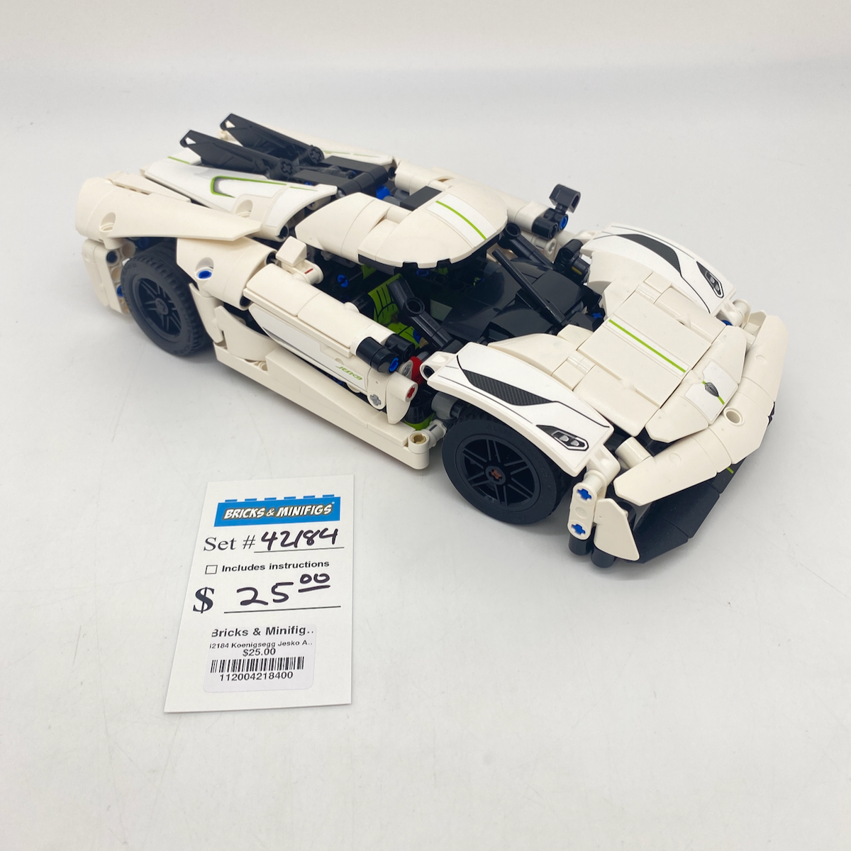 42184 Koenigsegg Jesko Absolut White Hypercar (U) product image 1, provided for visual reference and product detail review