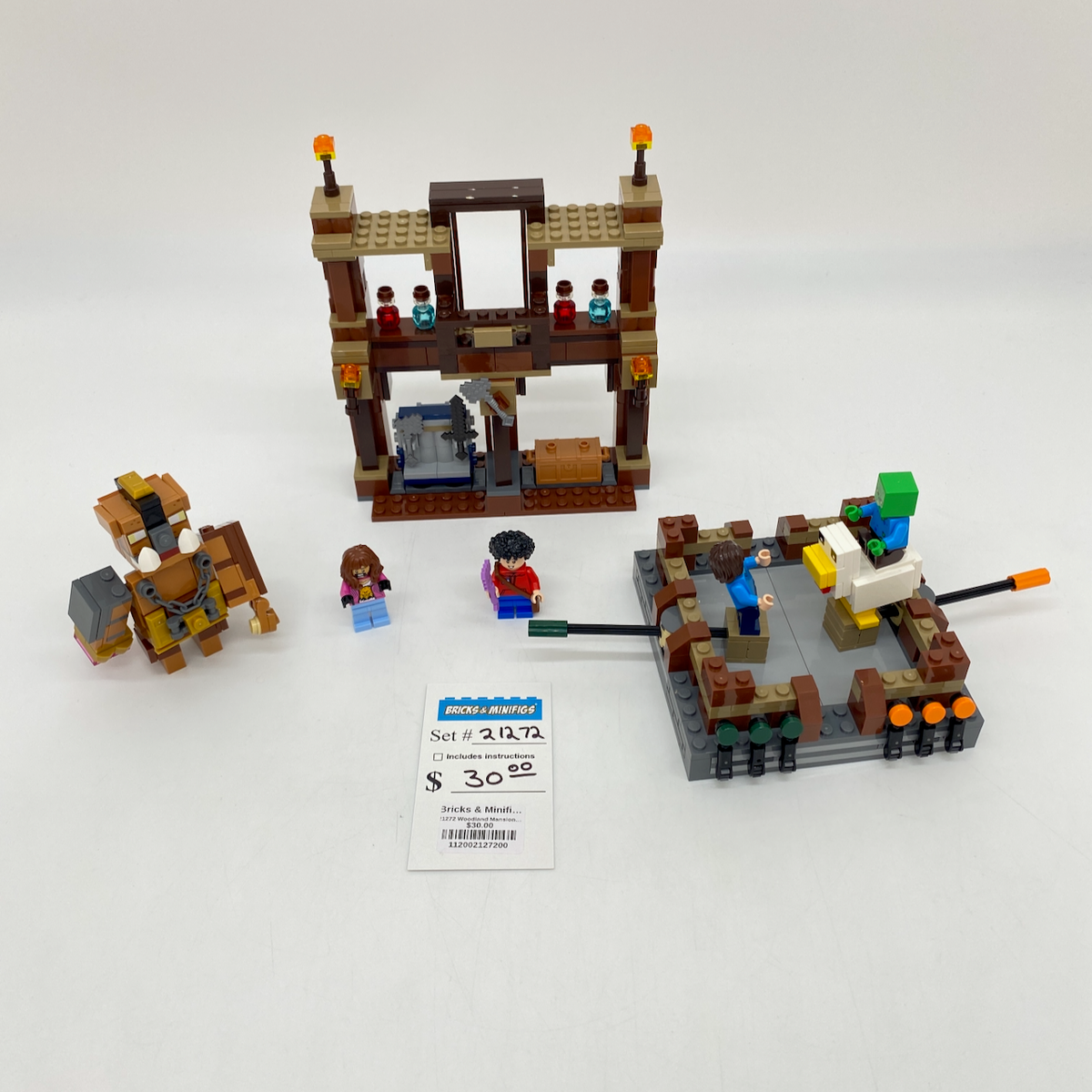 21272 Woodland Mansion Fighting Ring (U) product image 1, provided for visual reference and product detail review