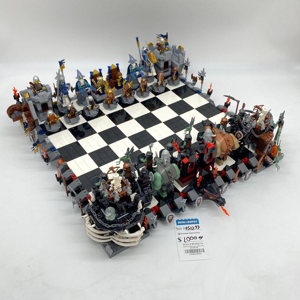 852293 Fantasy Era Castle Giant Chess Set (U) product image 1, provided for visual reference and product detail review
